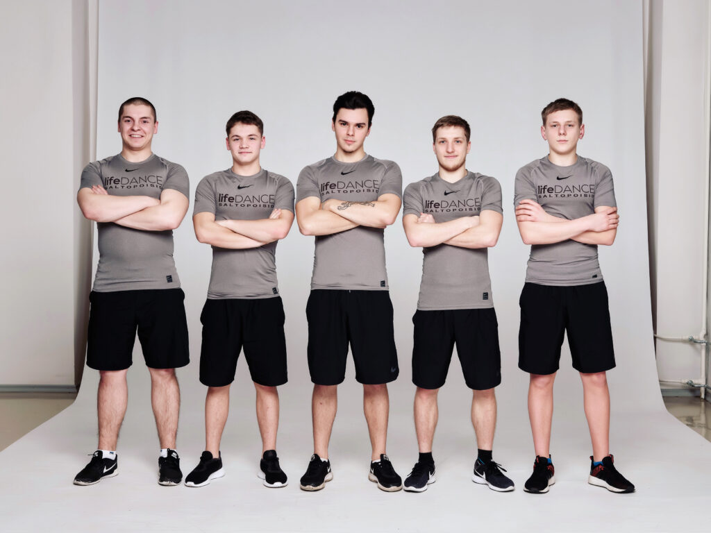 saltopoisid, cheerleading